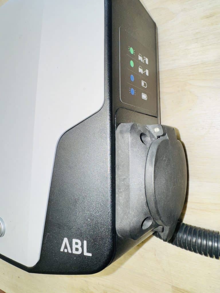 IMG_5901-768x1024 Ремонт зарядної станції ABL